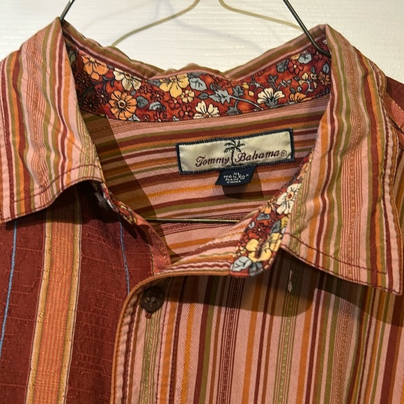 Tommy Bahama Men’s Dress Shirt - Picture 7 of 8